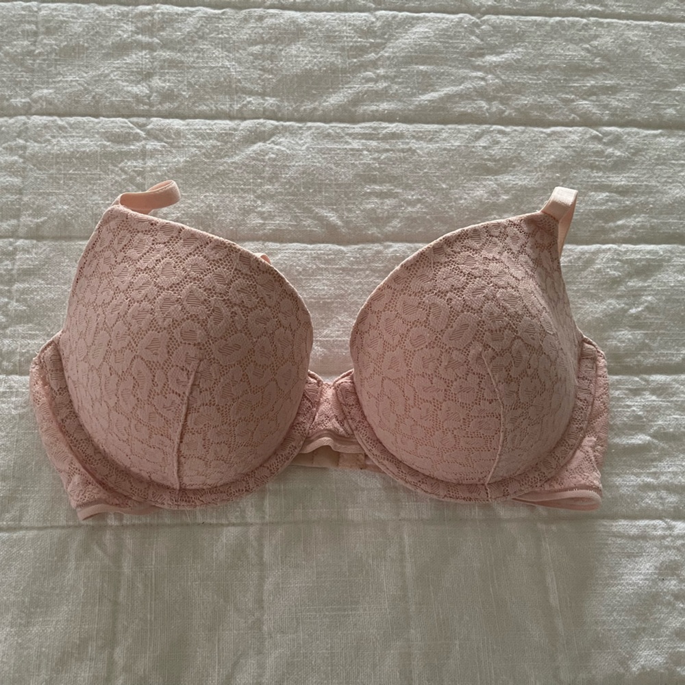 Light pink bra